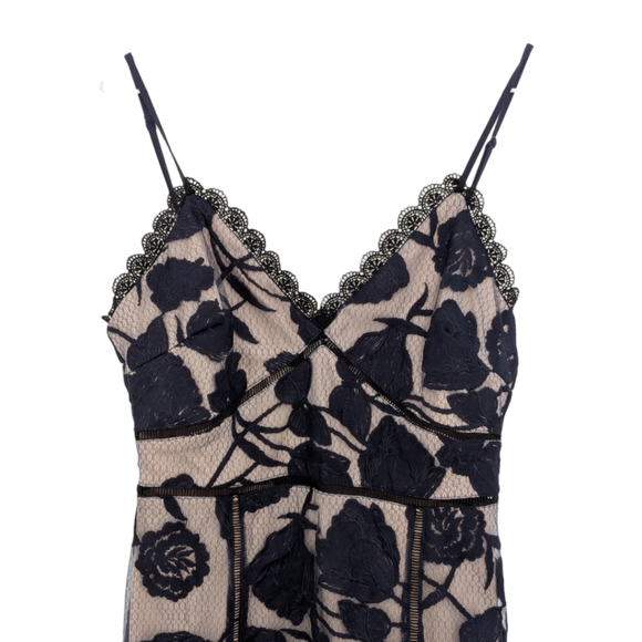 NWOT Lulus Alluring Dream Black Floral Mesh Lace Trumpet Midi Dress Medium Small - Picture 5 of 7